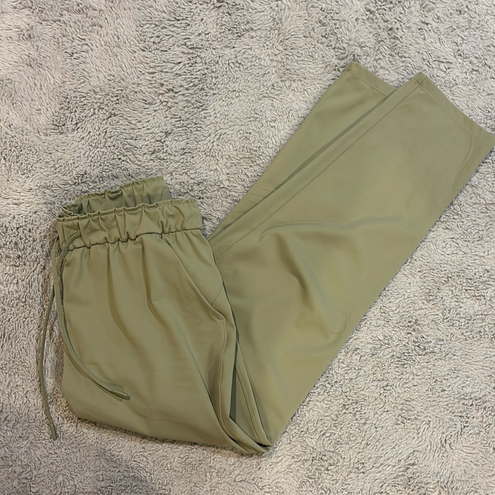 lululemon straight leg pants